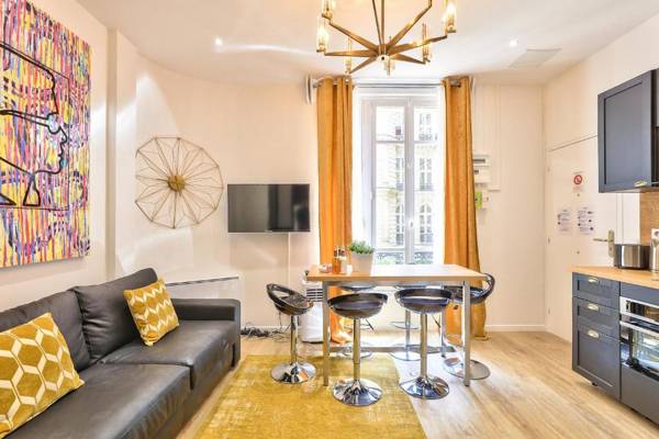 90 - Karl Lagerfeld Lafayette