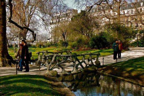 Small is Beautiful ideally located sleeps 4