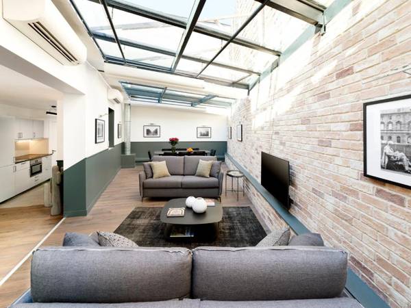 LivinParis - Luxury AC 3 Bedrooms Le Marais I