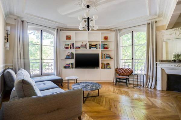 GuestReady - Grand Family Home near The Eiffel Tower