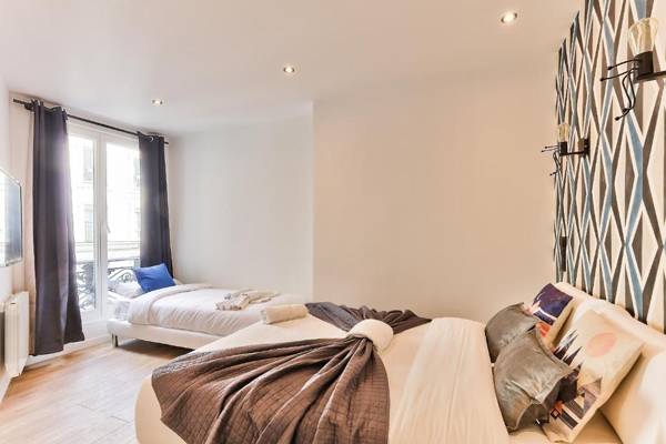 105 - Urban Haussmann Opera