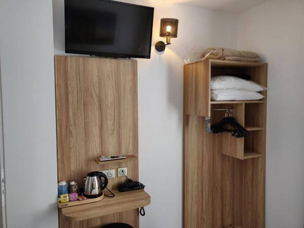 Kyriad Paris 10 - Canal Saint Martin - République