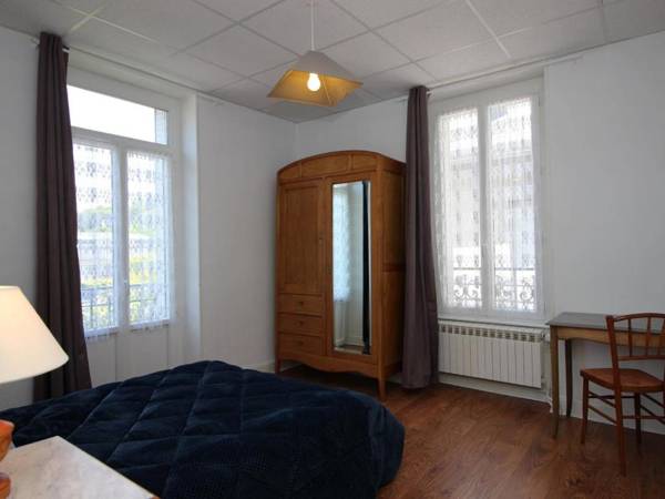 Appartement La Bourboule 4 pièces 6 personnes - FR-1-608-11
