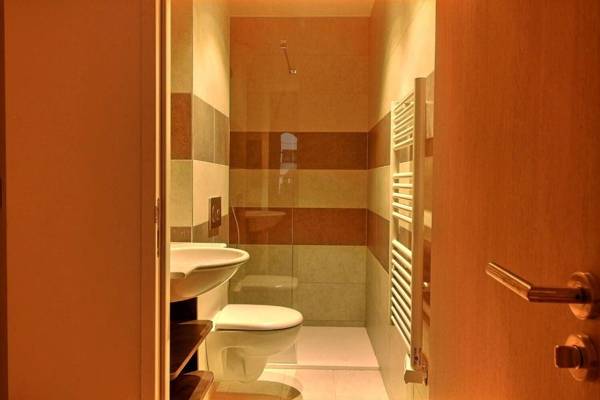 S18933 - Studio 2 personne à Paris