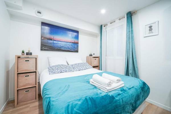 Beautiful studio in Paris 8th