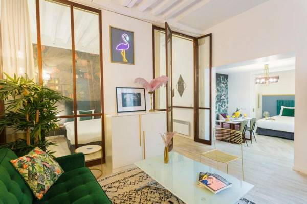 LES HALLES- SUPER CENTRAL 2BR BY LOUVRE-RIVOLI