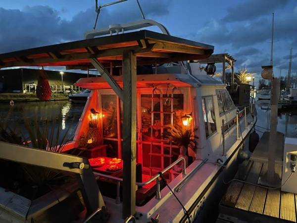 Magnifique bateau maison