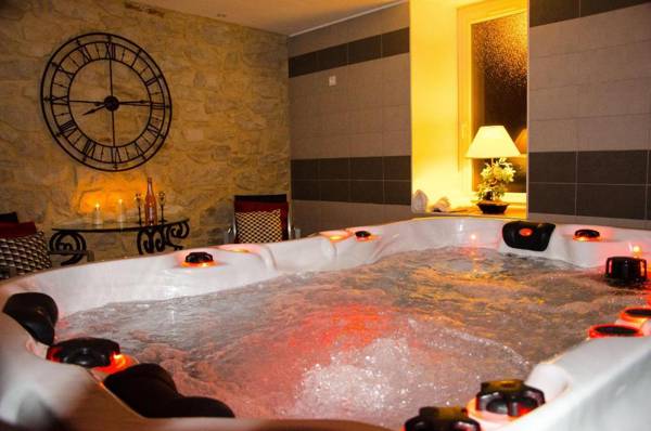 Aux Berges de l'Aveyron-Maison by Logis