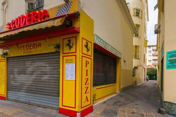 AMAZING 1 bedroom LOFT in NICE city centre seafront