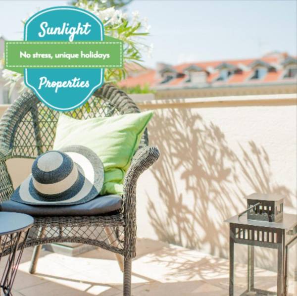 Sunlight Properties - "L'Artiste" - Old Town - By sea