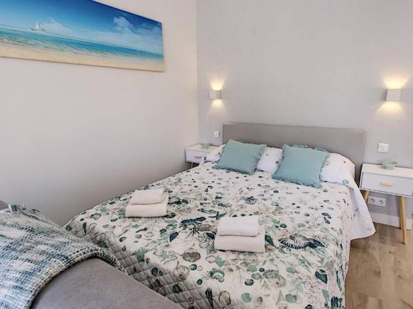 Nestor&Jeeves - BLUE OCEAN - Central - Very close beaches