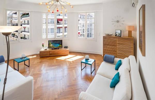 Sunlight Properties - Adeila - Minutes from the beach