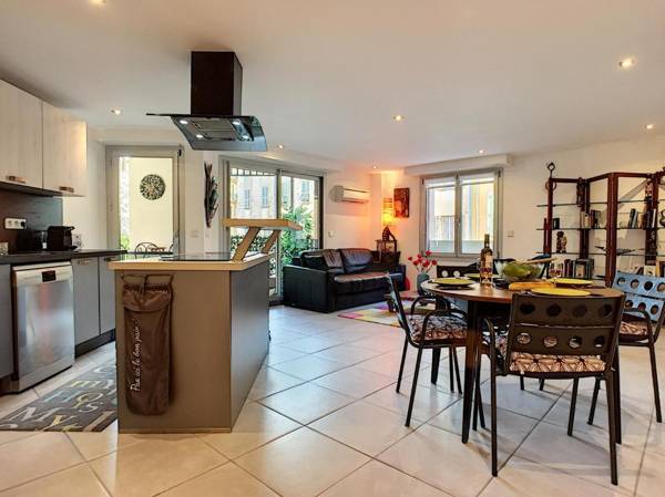 Nestor&Jeeves - CIGALUSA TERRASSE - Port area - Close Old Town