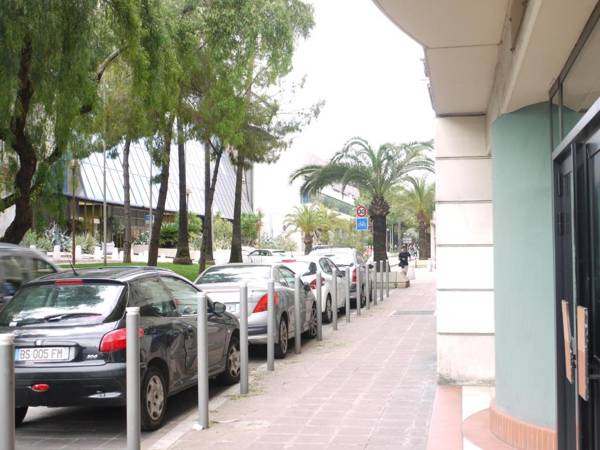 Risso - a modern one bedroom with pool