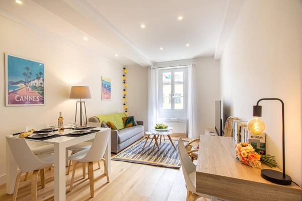 JJ8 - MAGNIFIQUE 3PIECES ENTIEREMENT RENOVE CLIM VIEUX-NICE