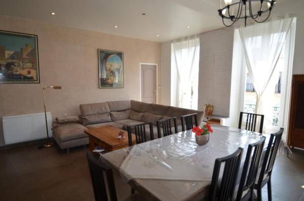 Appartement Duplex 6 personnes avec parking Nice centre