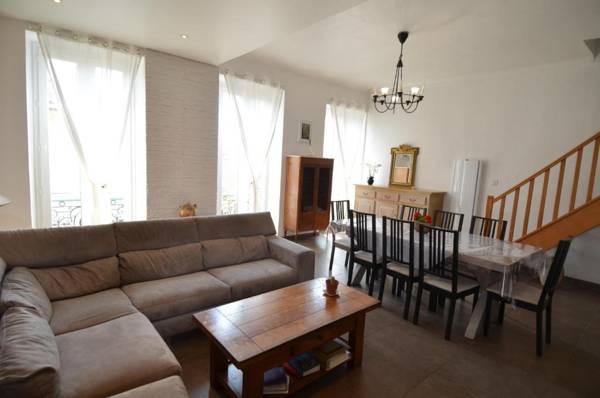 Appartement Duplex 6 personnes avec parking Nice centre