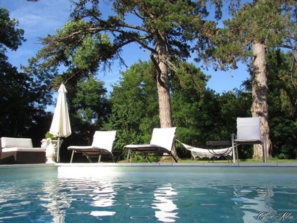 Chateau Du Four De Vaux