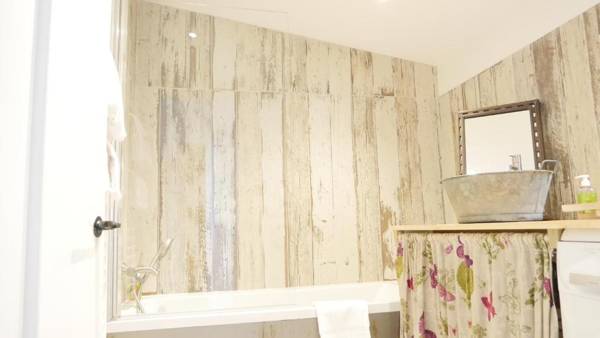 Surprenantes - L'Île Mystérieuse