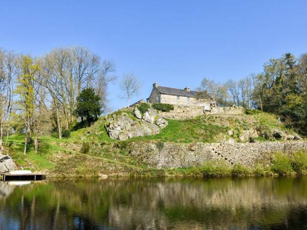 Heritage Mansion in Brittany with Terrace