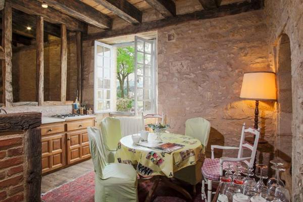 Villa La Roseraie avec accès piscine Hôtel La Roseraie