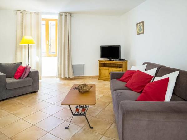 Charming Holiday Home In Montclus with Terrace