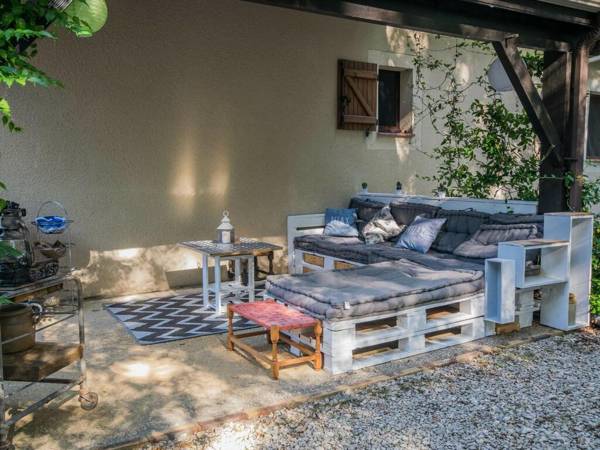 Cosy gite with secluded garden private swimming pool in beautiful surroundings.