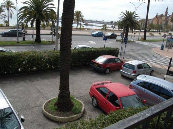 Studio Menton 1 pièce 2 personnes - FR-1-196-216