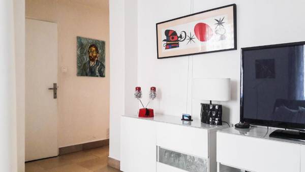 Le Pytheas Vieux Port Marseille