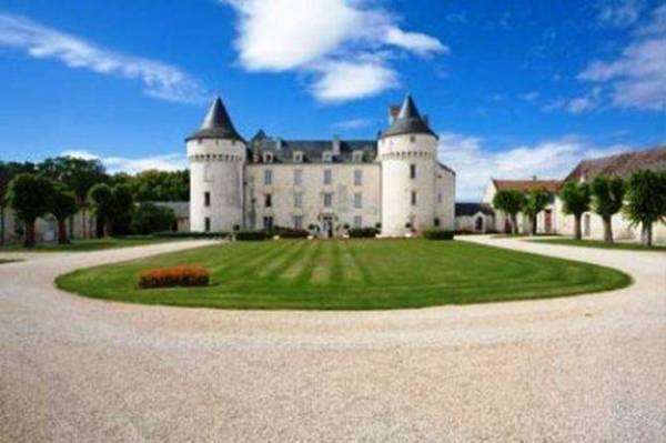 Chateau de Marcay Hotel