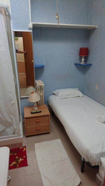 Hôtel le Petit Château proche parc des expositions