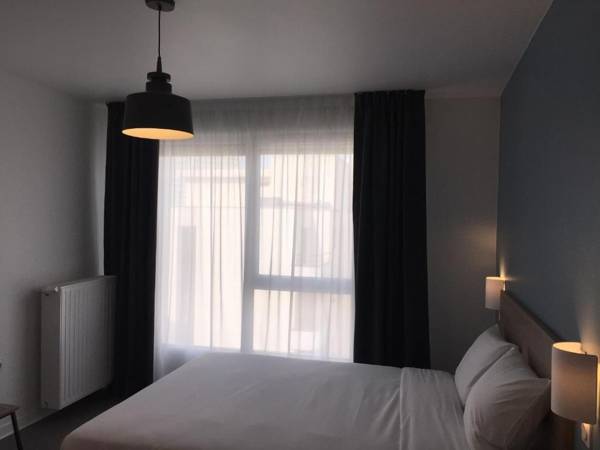 Twenty's Business Flats Mansio