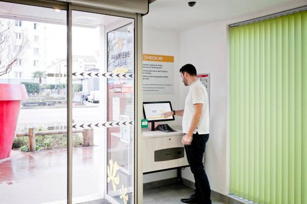 Première Classe Lyon Centre Gare Part Dieu