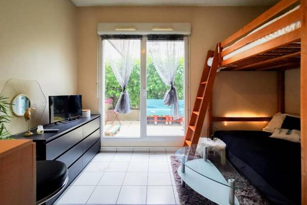 Charming studio near JEAN MACÉ