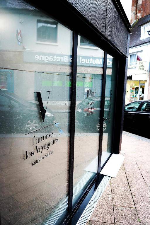 Brit Hotel Les Voyageurs