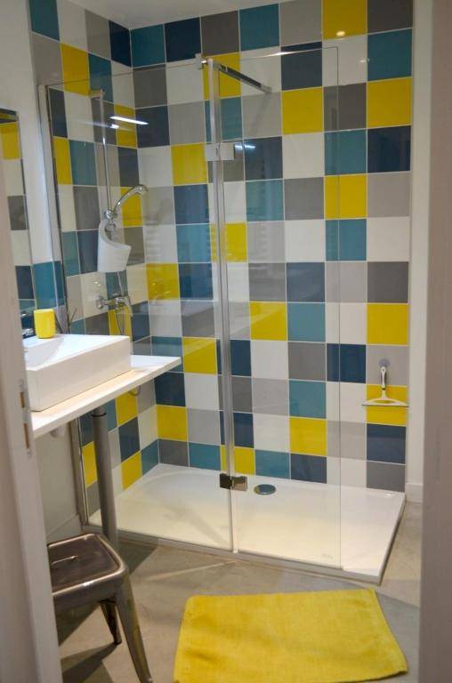 Maison de 3 chambres a Locquirec a 50 m de la plage avec vue sur la mer terrasse amenagee et wifi