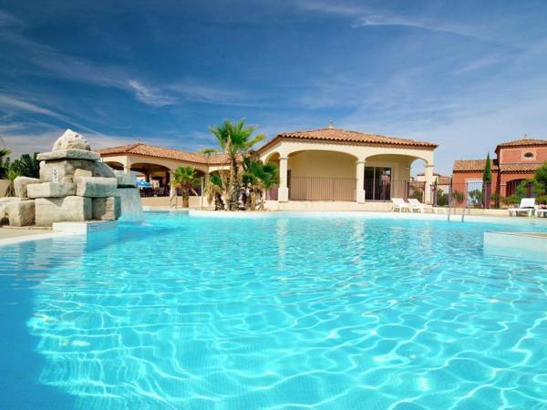 Detached house with terrace or loggia located in Languedoc