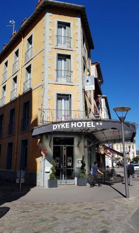 Dyke Hotel