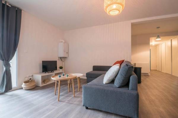 MELANIE - Appartement proche gare arrivée 24 24