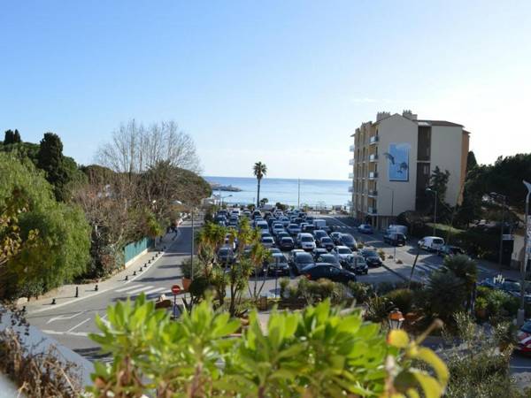 Appartement Le Lavandou 2 pièces 4 personnes - FR-1-251-218
