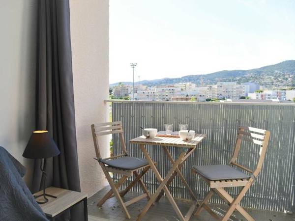 Studio Le Lavandou 1 pièce 2 personnes - FR-1-251-391