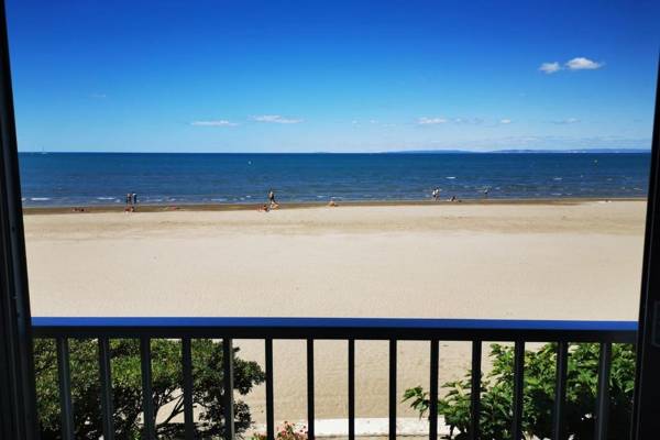 LA RESIDENCE VUE MER LES PIEDS DANS L'EAU