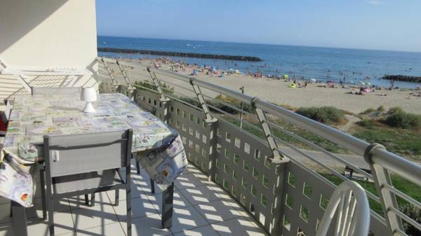 Appartement 1ère ligne très belle vue mer Rochelongue Cap d'Agde