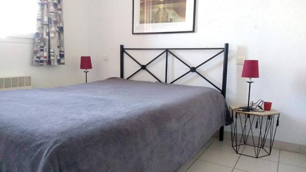 Maison de 2 chambres avec vue sur le lac piscine partagee et jardin clos a Le Barcares