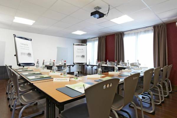 Campanile La Verrière