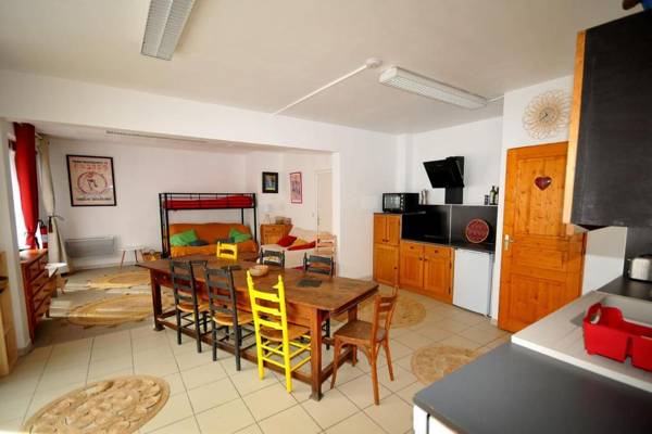 Gîte le Rocher - Apartment on the ground floor for 7 people