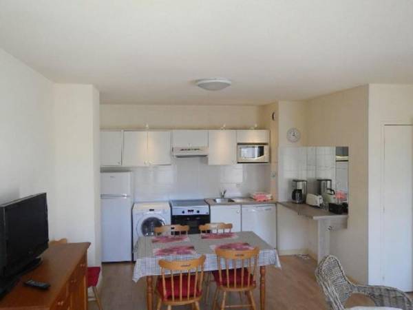Appartement La Bourboule 3 pièces 4 personnes - FR-1-608-53