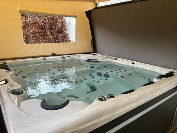 La Clef d'Argent - Jardin jacuzzi et vue sur la Seine