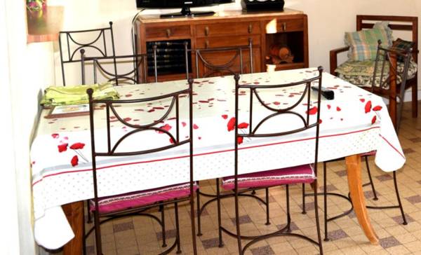 Maison de 2 chambres avec jardin clos et wifi a Itteville