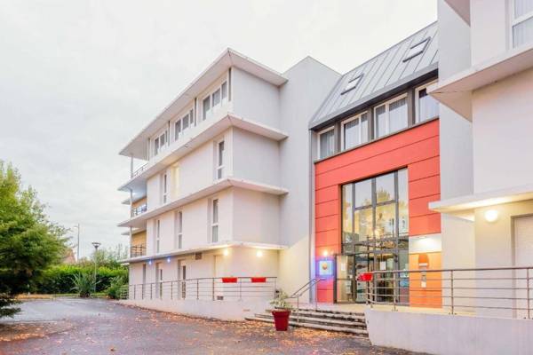 Comfort Suites Pau Idron